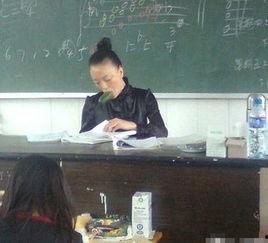 网红校长与老师相遇视频,现场互动引热议