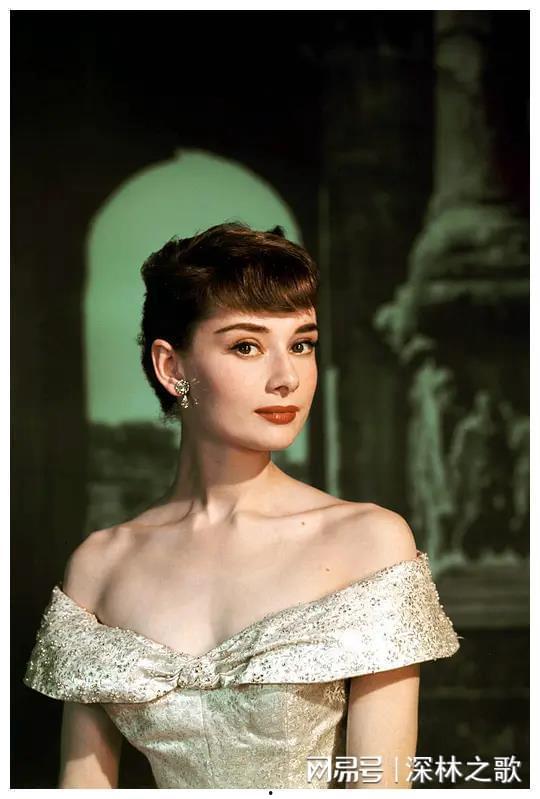 英国女明星排行榜,璀璨星光闪耀娱乐圈