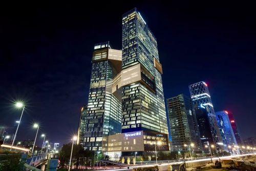 腾讯总部亲昵事件吃瓜,吃瓜群众围观职场风云